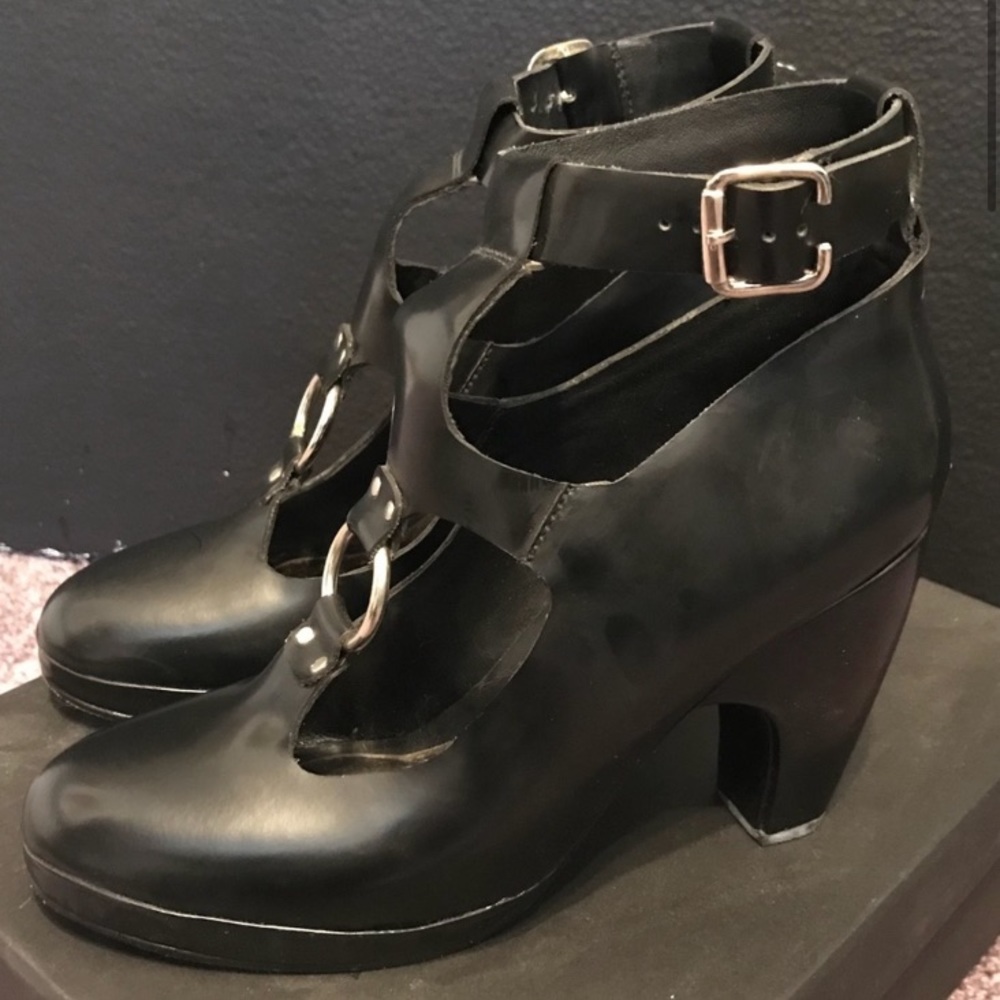 Rachel Comey black buckle platform heel